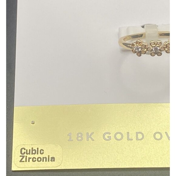 NWT Band Ring 18k Gold Plate Over Brass Essentials Sz 6 Retail $50 Dainty Flower - Picture 6 of 6